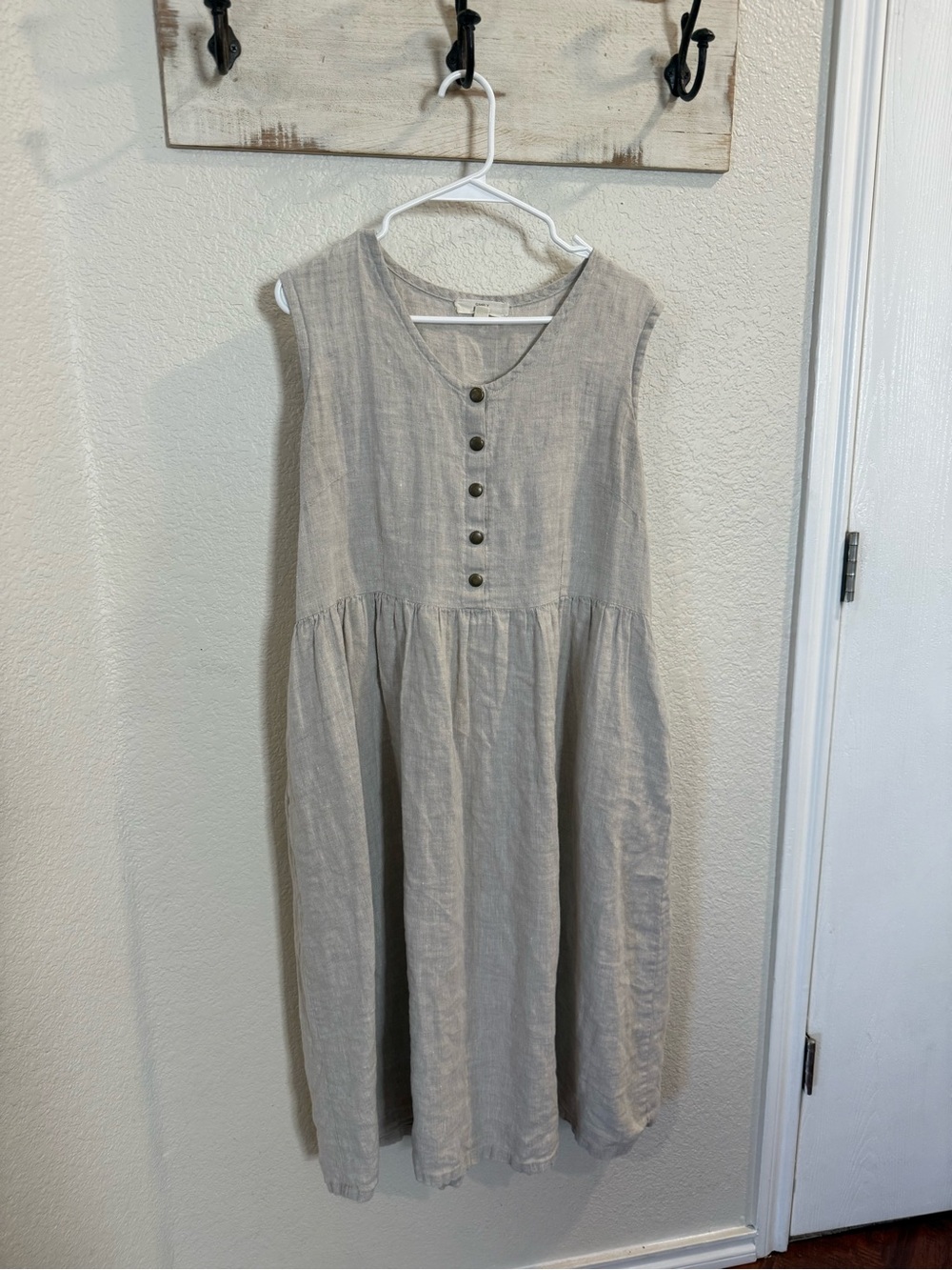 Sleeveless Midi Linen Dress